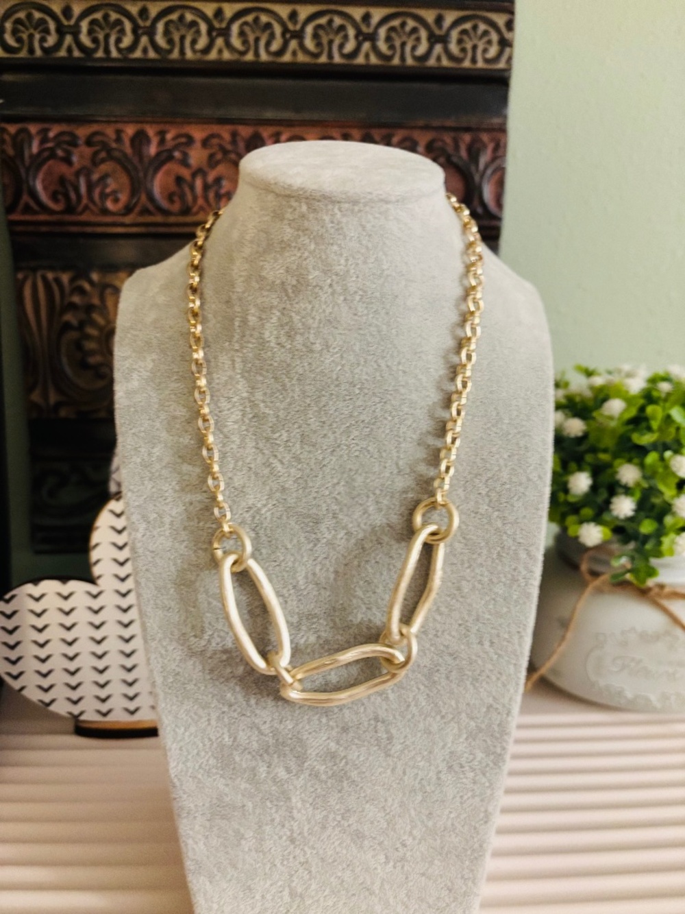 Matte Gold Chunky Chain Link Necklace